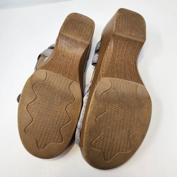 Dansko Season Stone Gray Metallic Leather Sandals Size 42 US 11.5 Comfort Shoes - Picture 8 of 8